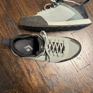 Black Diamond women’s Gray and Black approach shoes